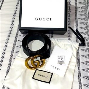 Gucci 95 Wide leather belt with Double G buckle